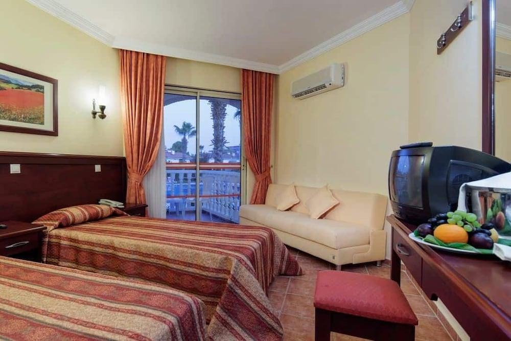 Larissa Sultan Beach Çamyuva 外观 照片