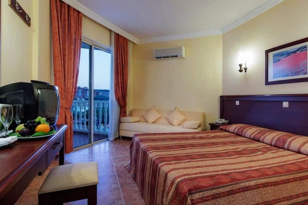 Larissa Sultan Beach Çamyuva 外观 照片